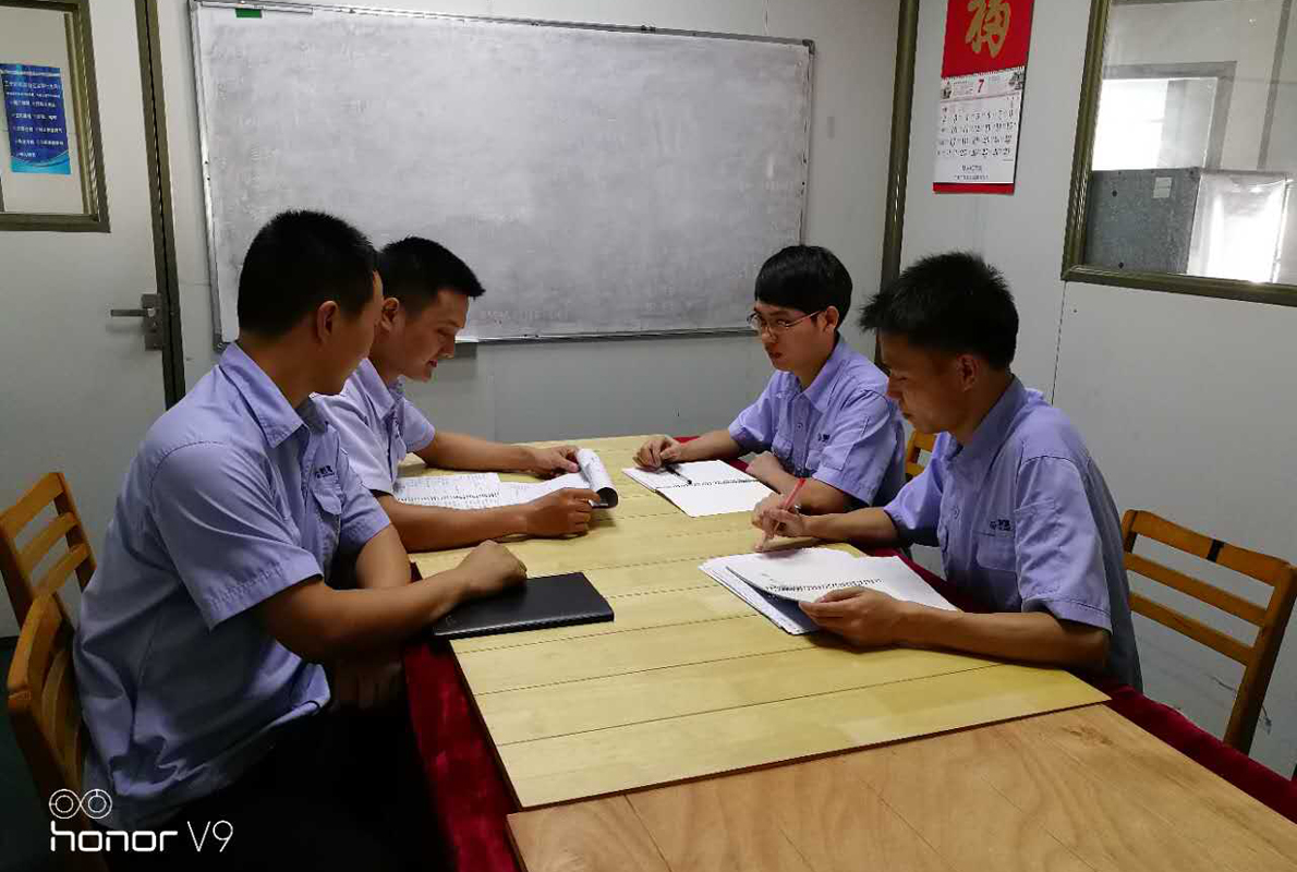 金屬生產(chǎn)技術(shù)合照